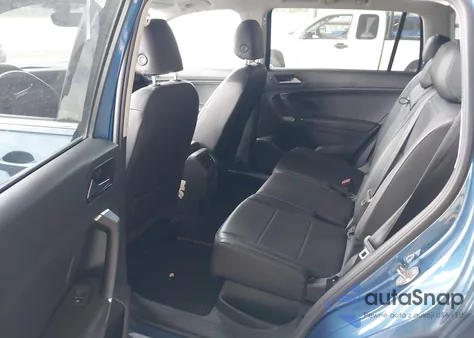 2018 Volkswagen Tiguan 2.0T Se/2.0T Sel z USA, uszkodzony, nr VIN 3VV2B7AX5JM096411